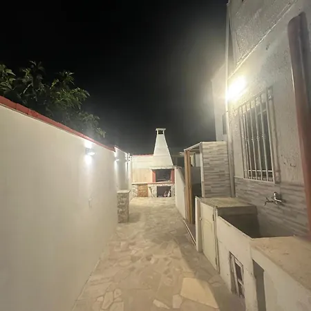 Villino Nausika Fronte Mare B شقة